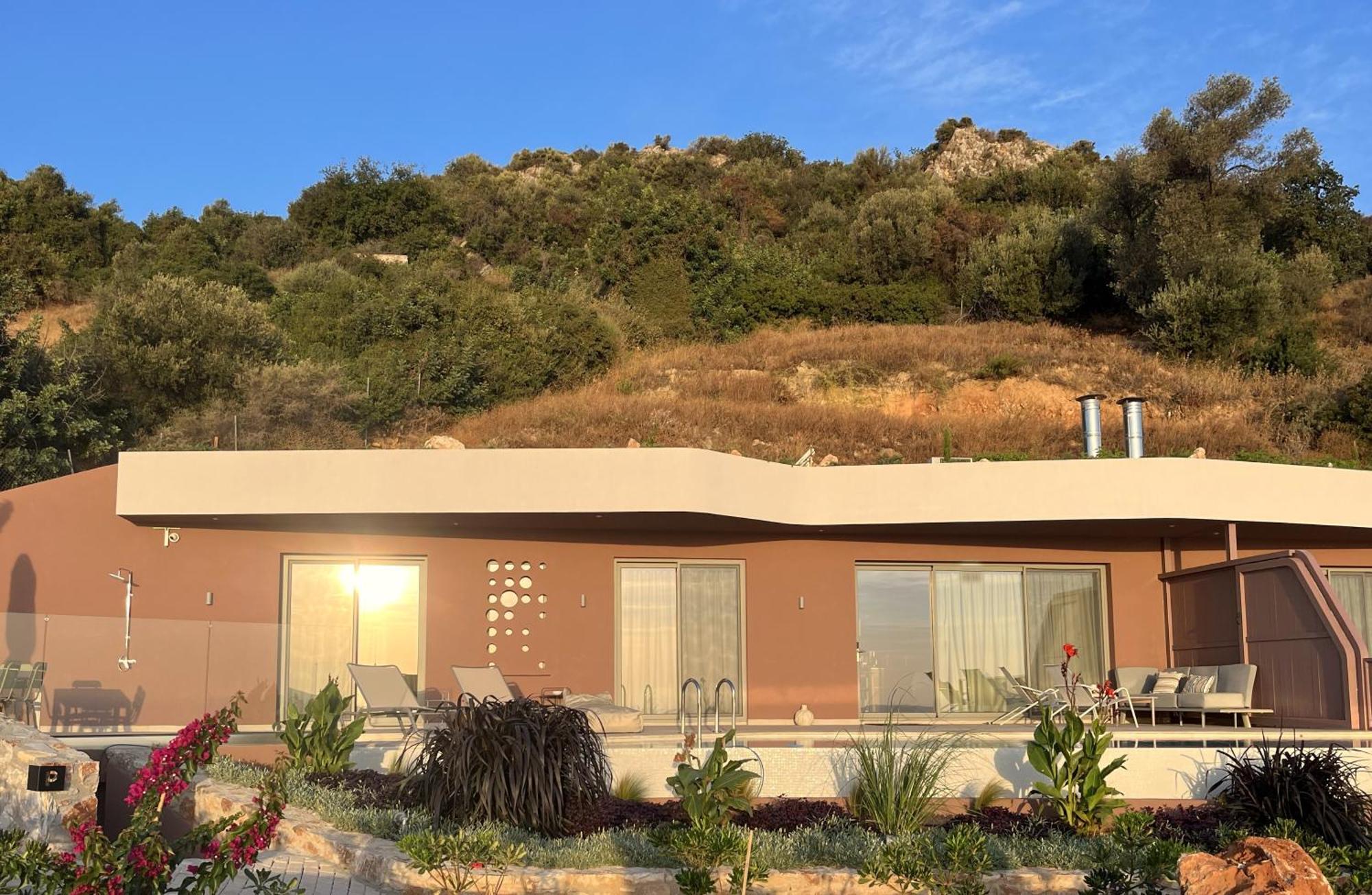 Plethora Luxury Suites Rodhia  Exterior photo