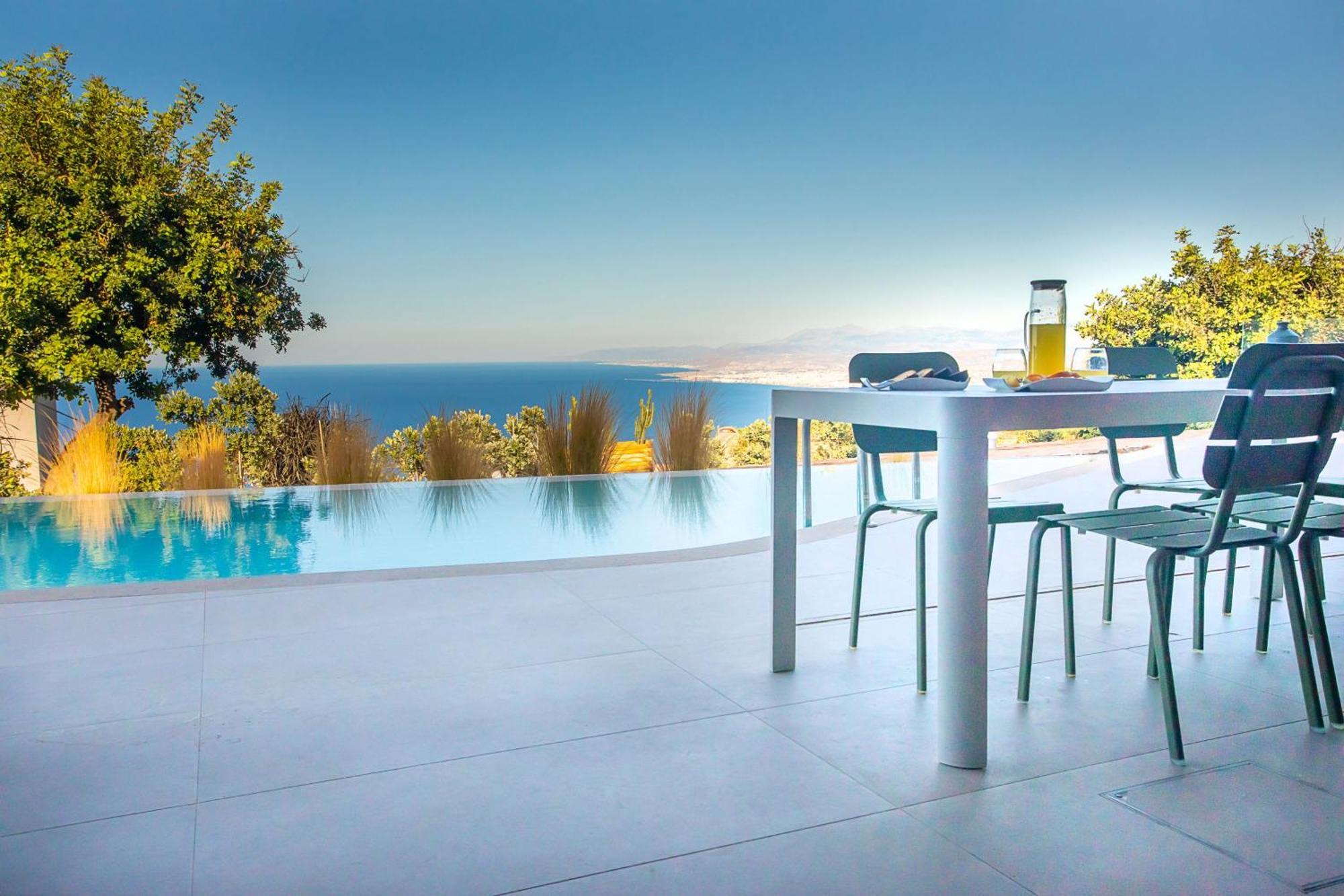 Plethora Luxury Suites Rodhia  Exterior photo